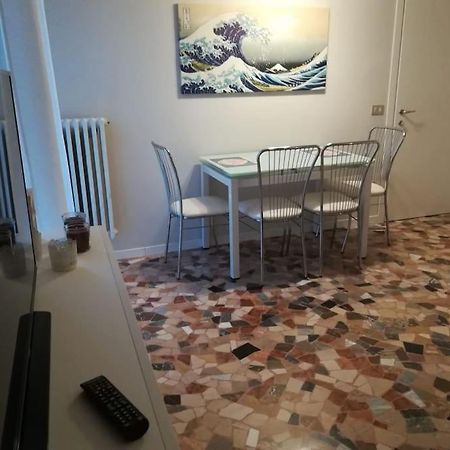 Primo Piano - Bilocale Casa Vacanze Бреша Екстериор снимка
